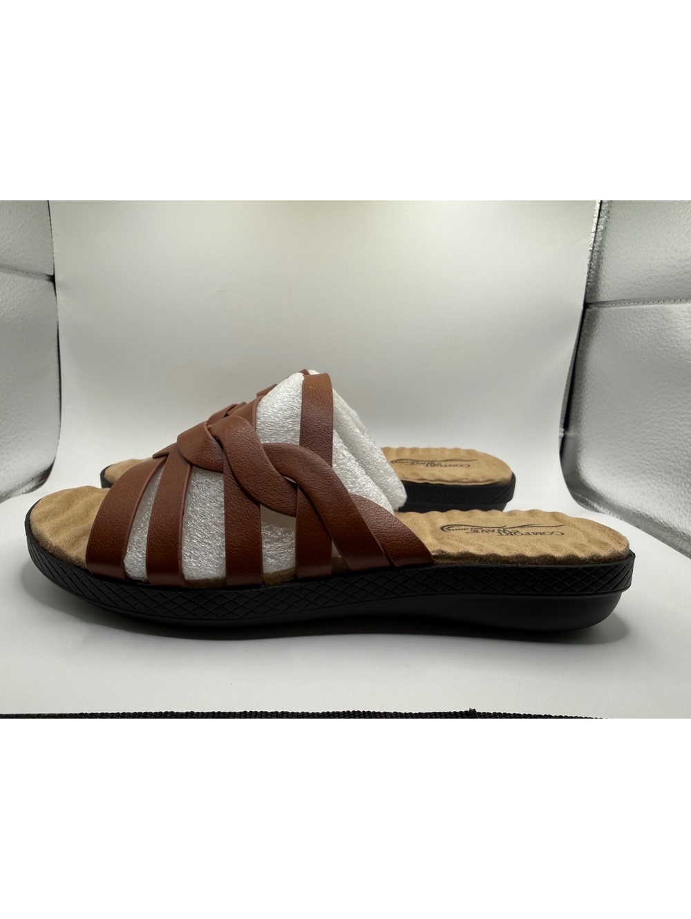 Comfort Wave By Easy Street Women’s 8 Sheri Slide Sandals in Cognac